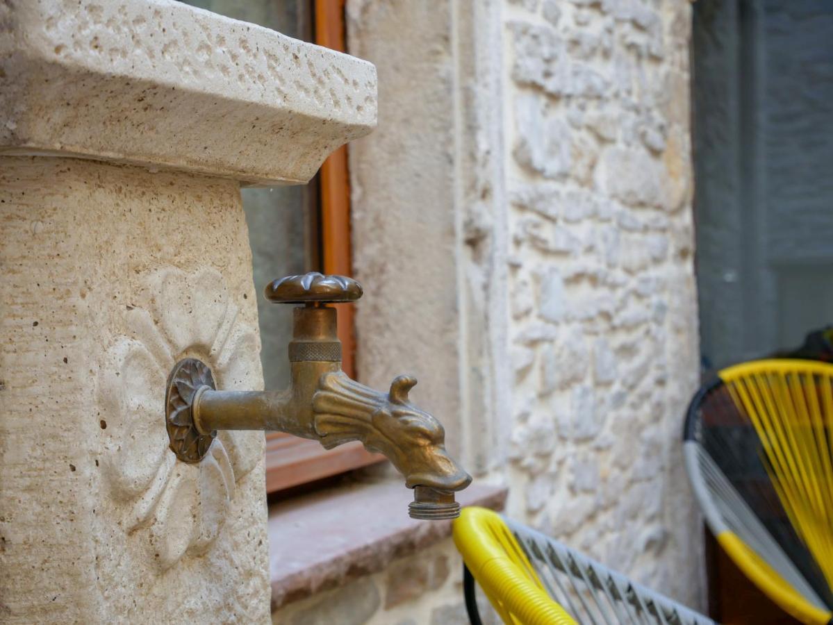 Gite Des Augustins Cremieu Ngoại thất bức ảnh